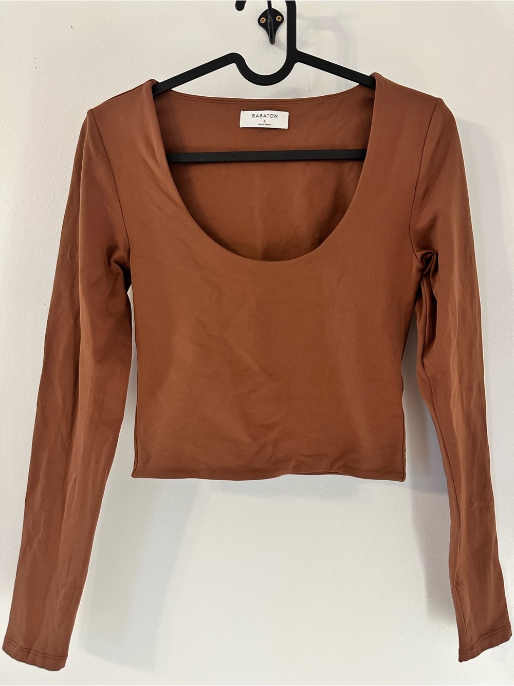 Babaton Scoop Neck Long Sleeve Crop Top — Brown